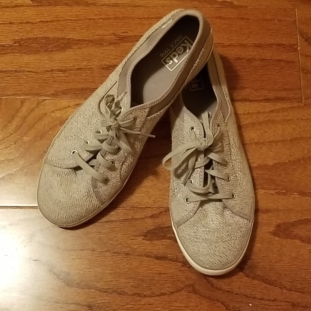 Grey Keds